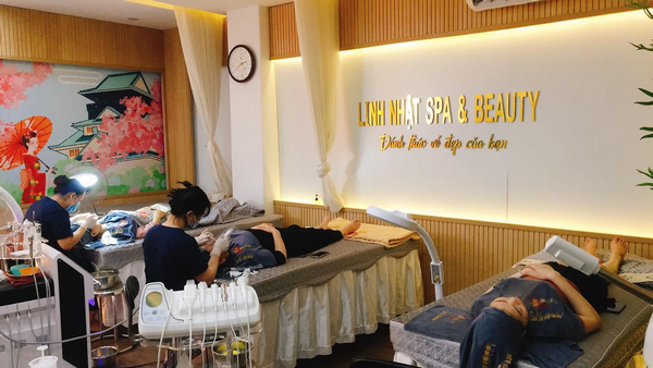 Không gian tại Linh Nhật Spa and Beauty hiện đại và cao cấp